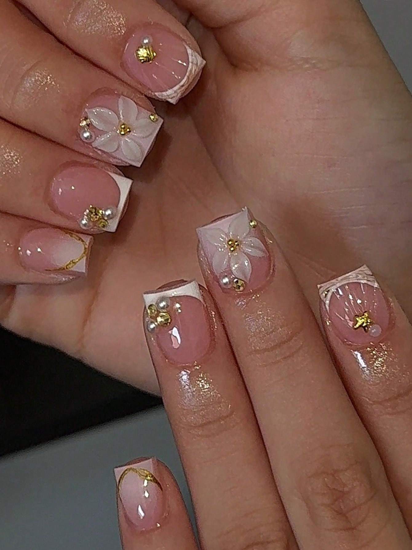 Nail Art Y2K - 24 Stück kurze, quadratische, weiße French