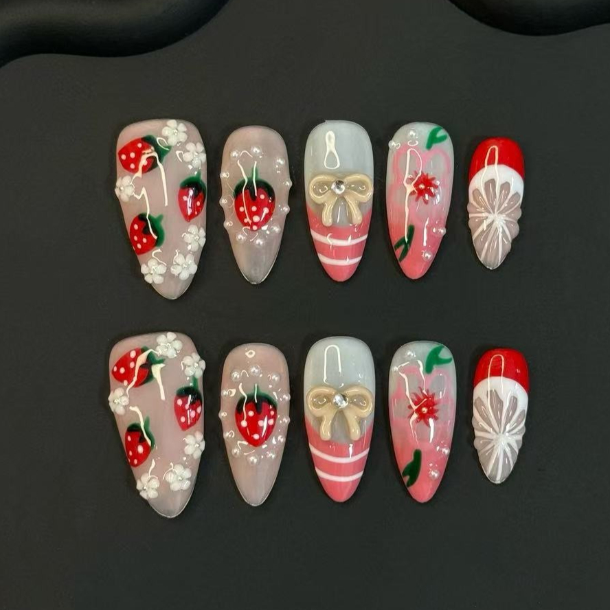 10 Stück Sommerliche, hübsche  – Nail Art Strawberry Bewertung und Preis